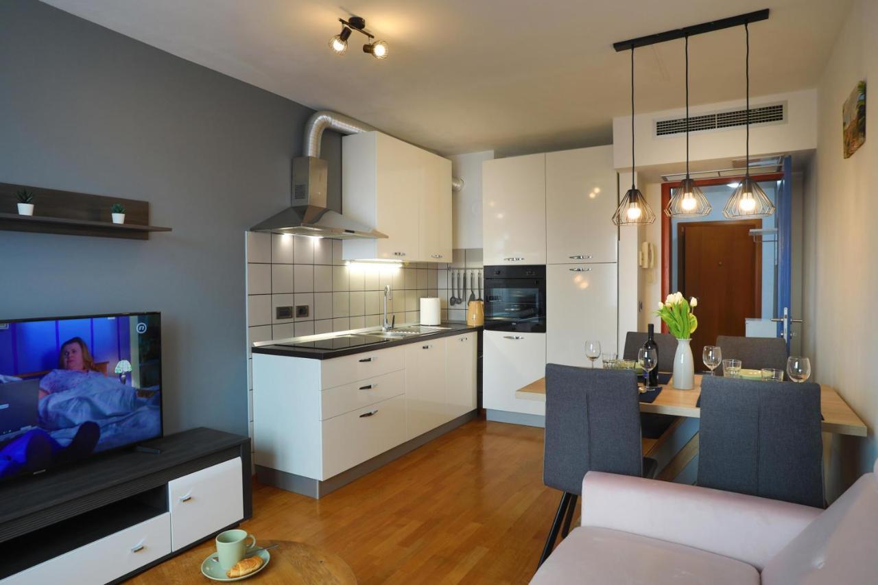 Apartment Moon Rovinj Luaran gambar